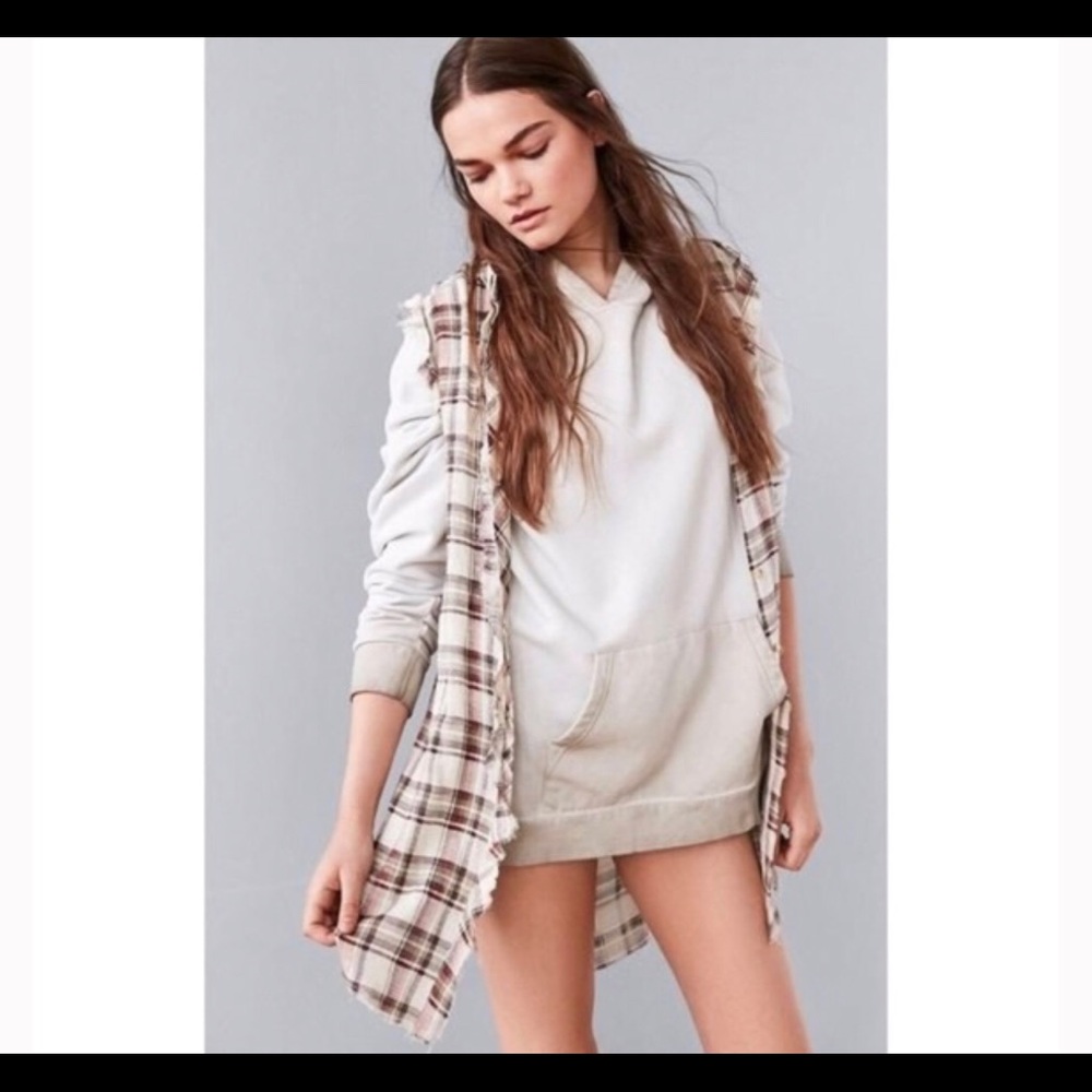 Plaid fraid button down tunic!!